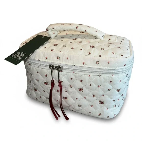 Wild Fable Quilted Floral Cosmetic Bag Zippered Train Case Rosebud Design 🥀🌹 - Picture 3 of 10